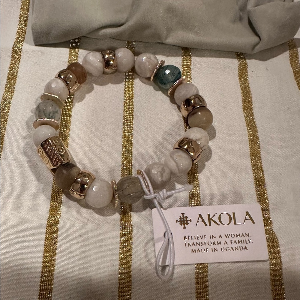 Akola Beaded Stretch Bracelet - Picture 6 of 11
